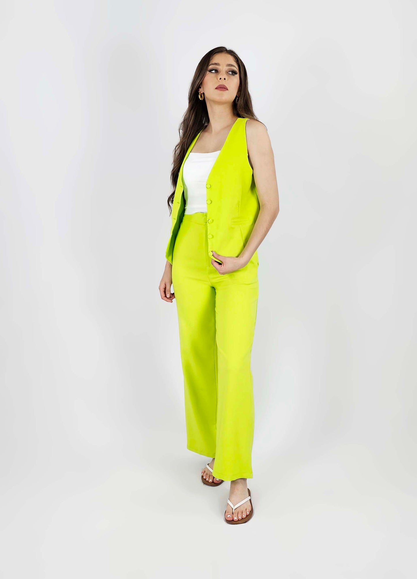 Conjunto chaleco y pantalón
