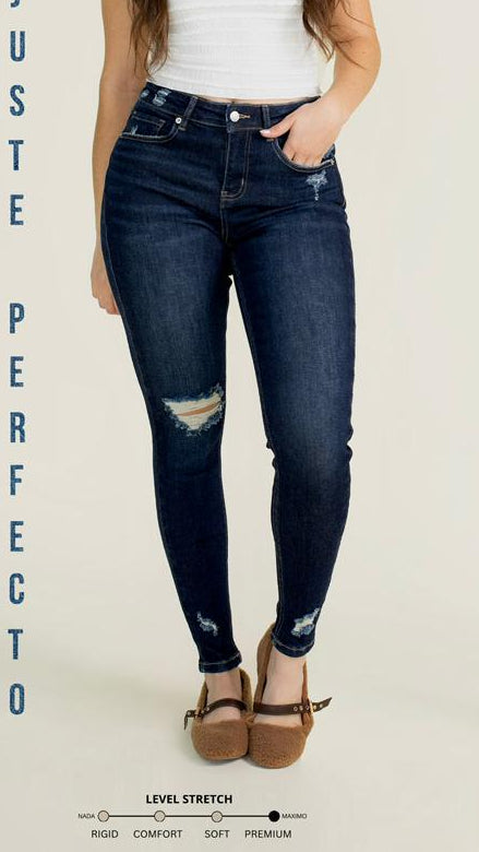 Pantalon De Mezclilla Skinny Roto Obscuro
