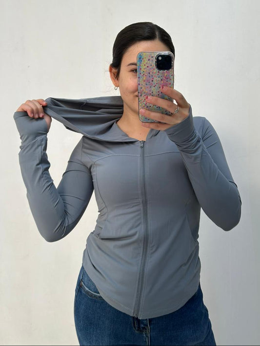 Chamarras Deportivas Premium Entallada Con Gorra