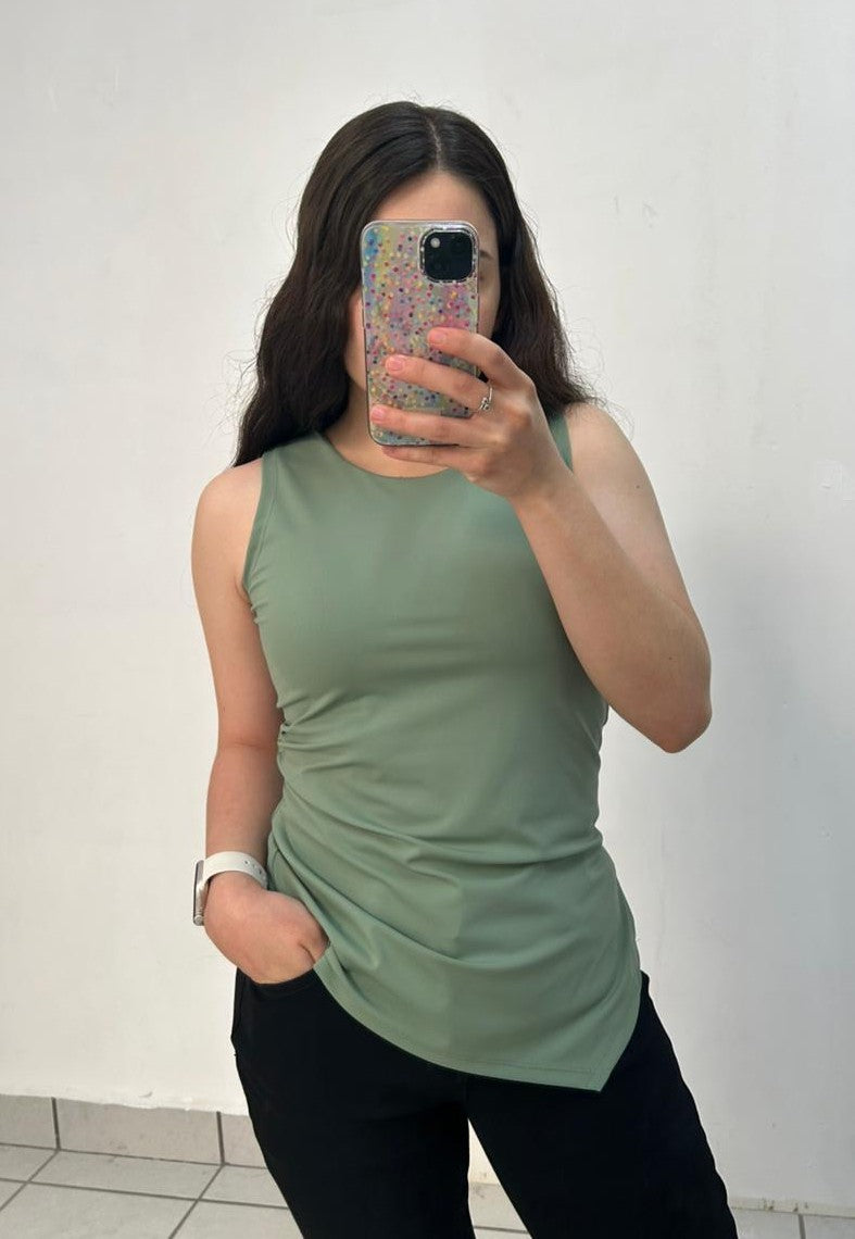 Blusa Premium En Pico Abierta Abajo