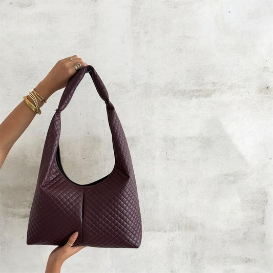 Bolso de Hombro "Cherry Quilt" 🍒👜
